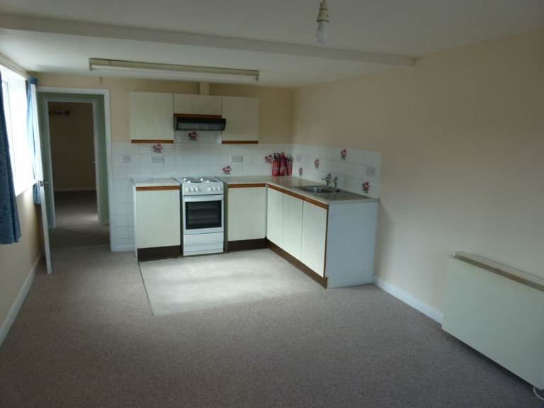 Skegness central ground floor flat