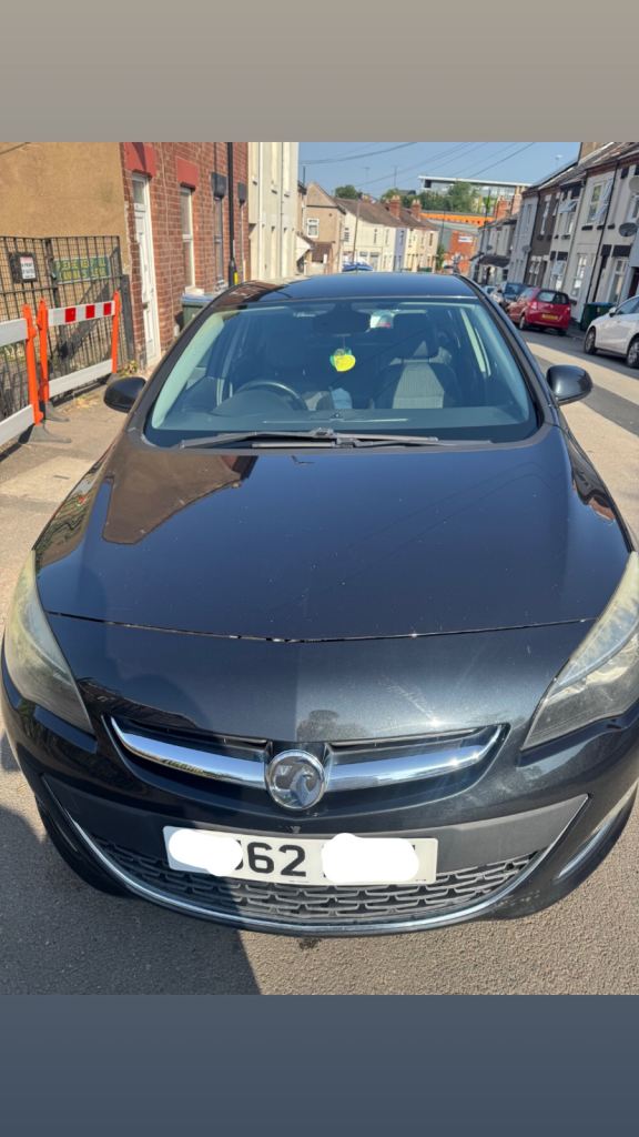 Vauxhall, ASTRA, Hatchback, 2012, Manual, 1686 (cc), 5 doors