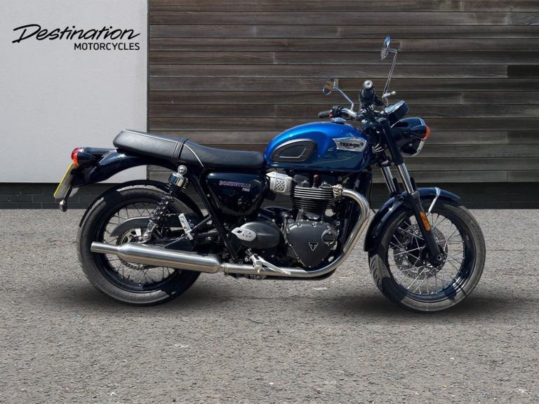 2024 Triumph Bonneville T100 CHROME EDITION Petrol blue 5 Speed