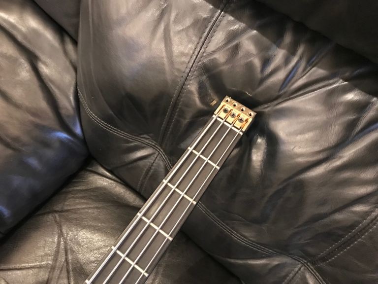 Maruszczyk Frog 4a Headless 4 string bass guitar - Baby Blue, 2023, as good as new