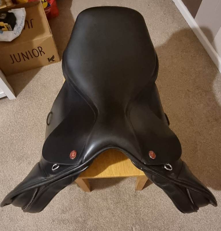 17.5" Brown Kent & Masters Cob GP Saddle