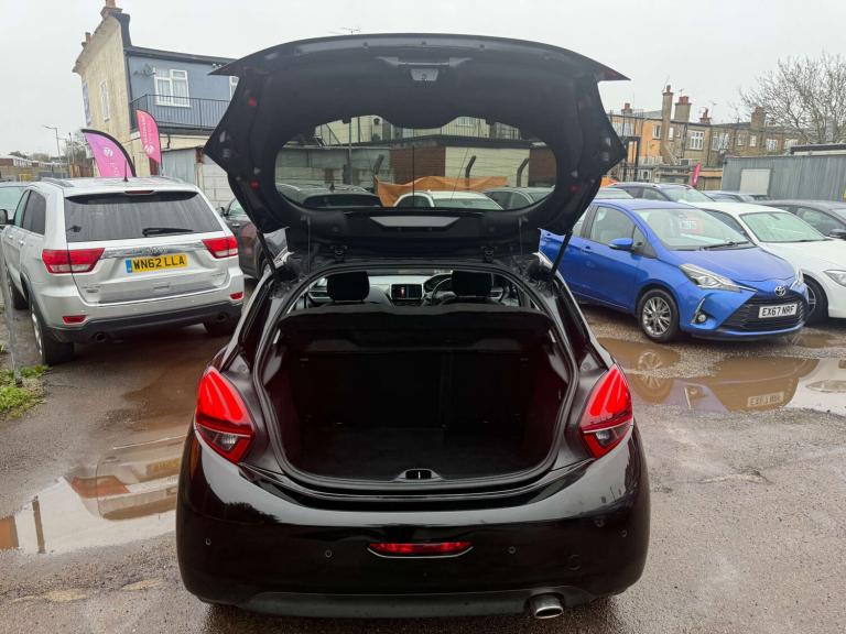 2017 Peugeot 208 1.2 PureTech 110 GT Line 5dr HATCHBACK PETROL Manual