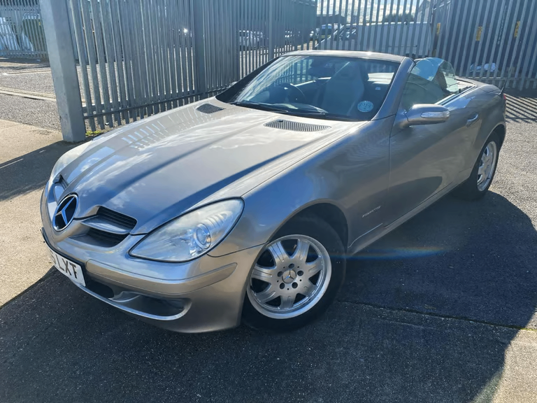Mercedes SLK 200 Kompressor convertible 1.8 petrol engine, long MOT, full service history