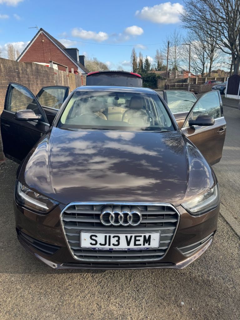 Audi, A4, Saloon, 2013, Manual, 1798 (cc), 4 doors
