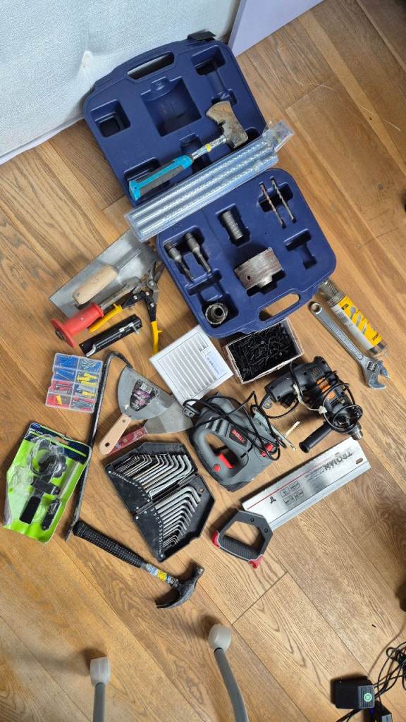 Mixed DIY tools 