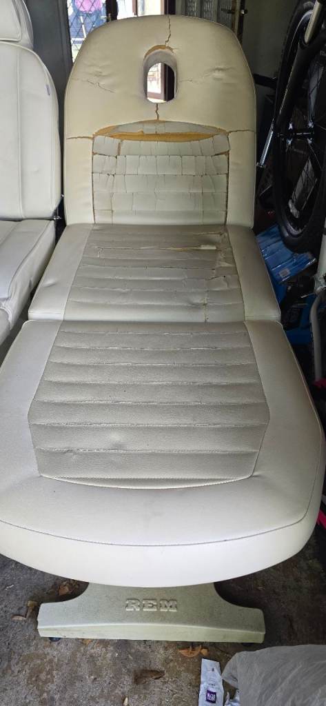 Used Massage Therapy Couch Bed 