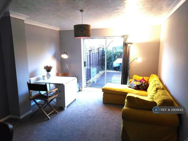 2 bedroom house in Oxley Close, London, SE1 (2 bed) (#2909143)