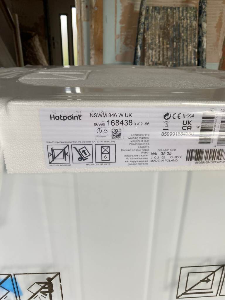Brand New Hotpoint washing machine Model NSWM 846W UK