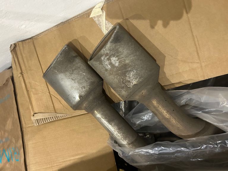 Genuine Mercedes AMG G63 W463 W464 OEM Exhaust Back Box Rear Silencer A4634901101 Remus