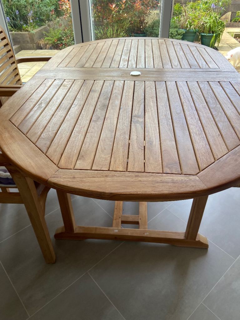 Richmond 240cm Double Extending Oval Table with 8 Stacking Armchairs, Seat Cushions, Parasol