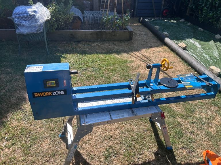 WORK ZONE Wood Turning Lathe – Blue, Good Condition