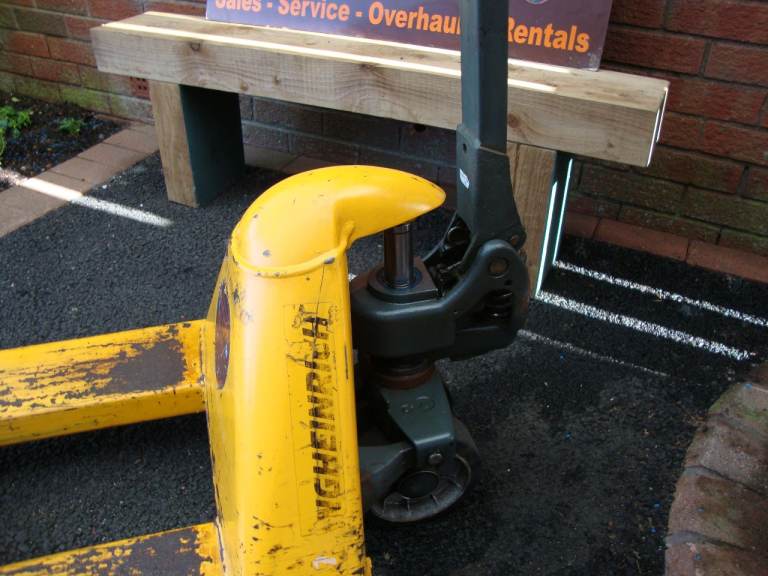 Pallet truck ( Trade in)