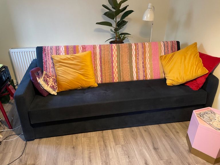 Sofa bed : solid and good looking