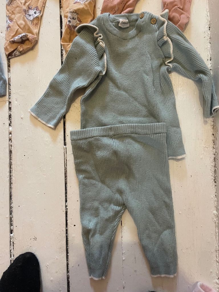 Job lot baby girl clothes 