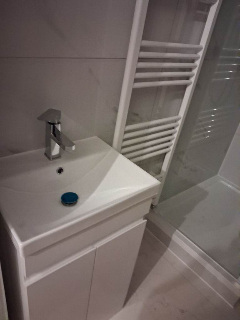 Carpenter, Tiler,Painters and Decorators, Kitchen- General Refurbishment