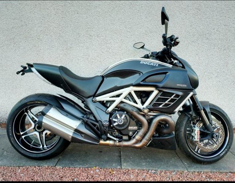 Ducati, DIAVEL AMG special edition 