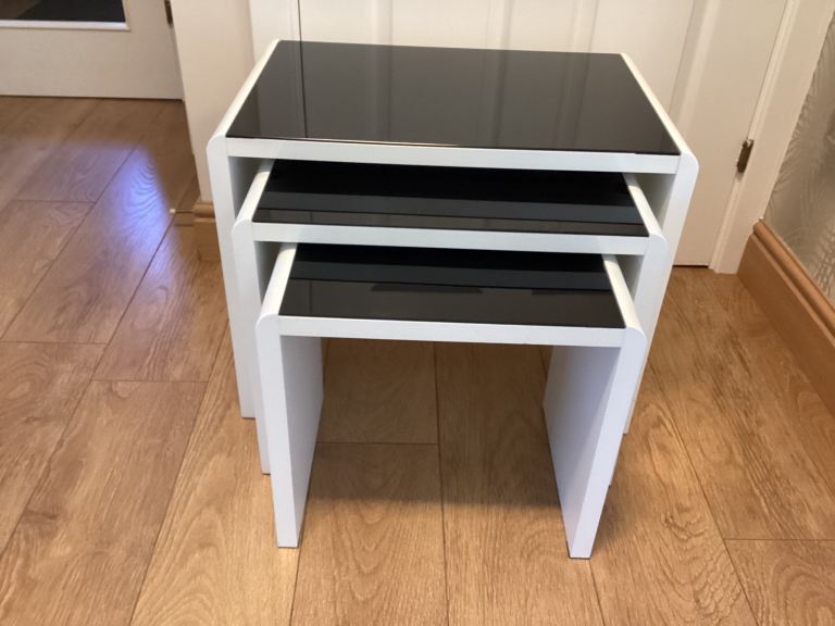 White and black nest of tables
