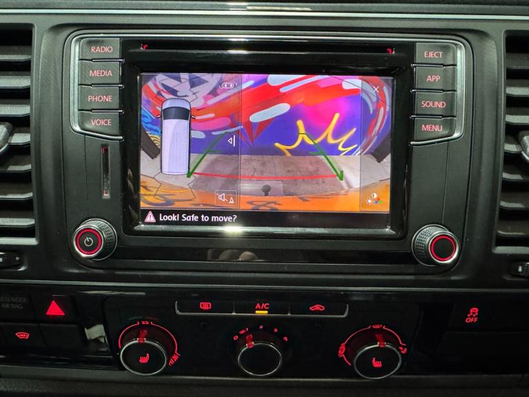 2018 Volkswagen Transporter 2.0 BiTDI BMT 204 Highline Kombi Van 4MOTION DSG Crew Van Diesel Auto...