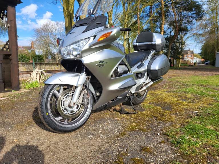 Honda ST1300 A-9 Pan European