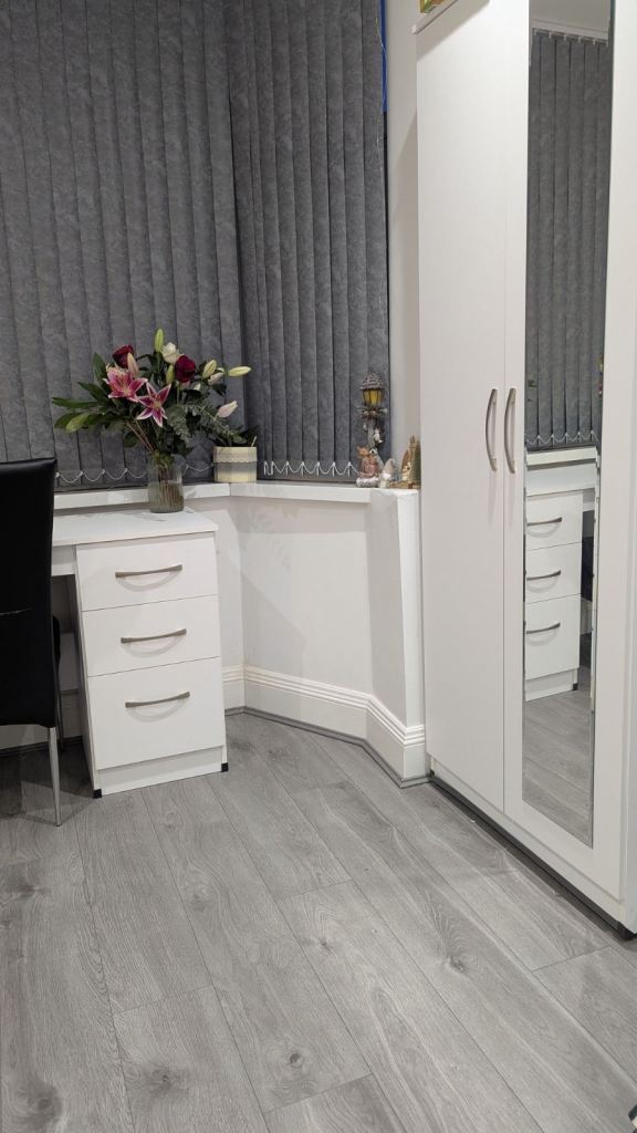 Spacious double in Selly Park/Selly Oak,good for Universites & City,bills incl.