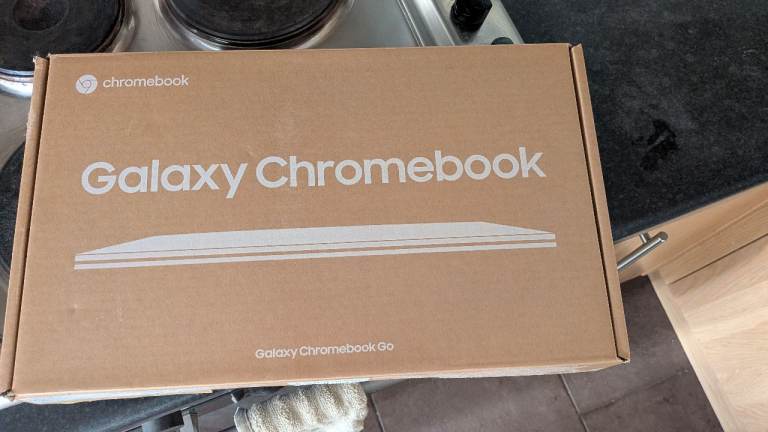 Samsung Galaxy Chromebook Go