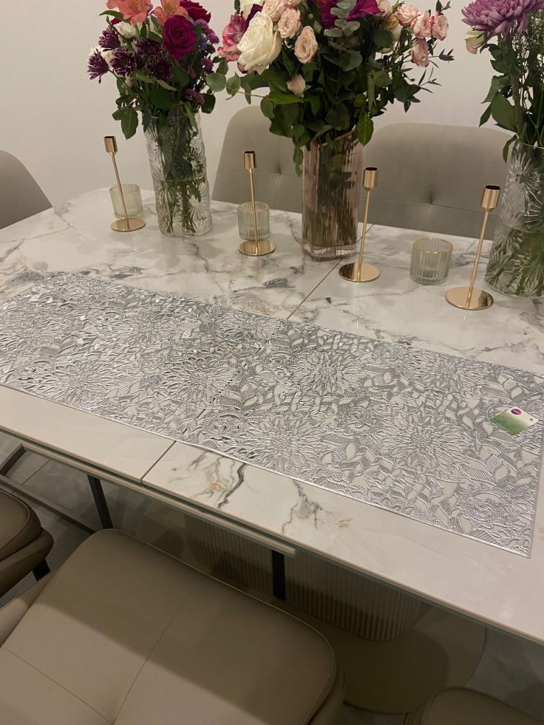 Silver floral rectangle placemat 1pc
