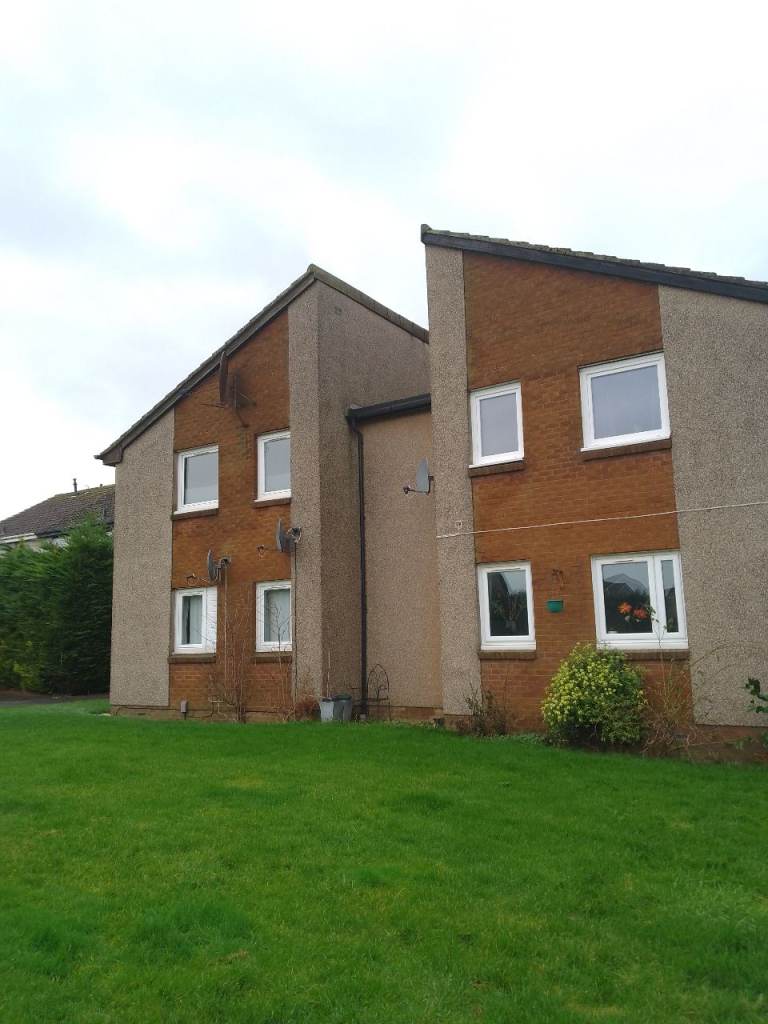 Studio flat to rent Winchburgh