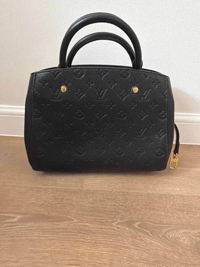 Louis Vuitton Black Leather Handbag – Good Condition