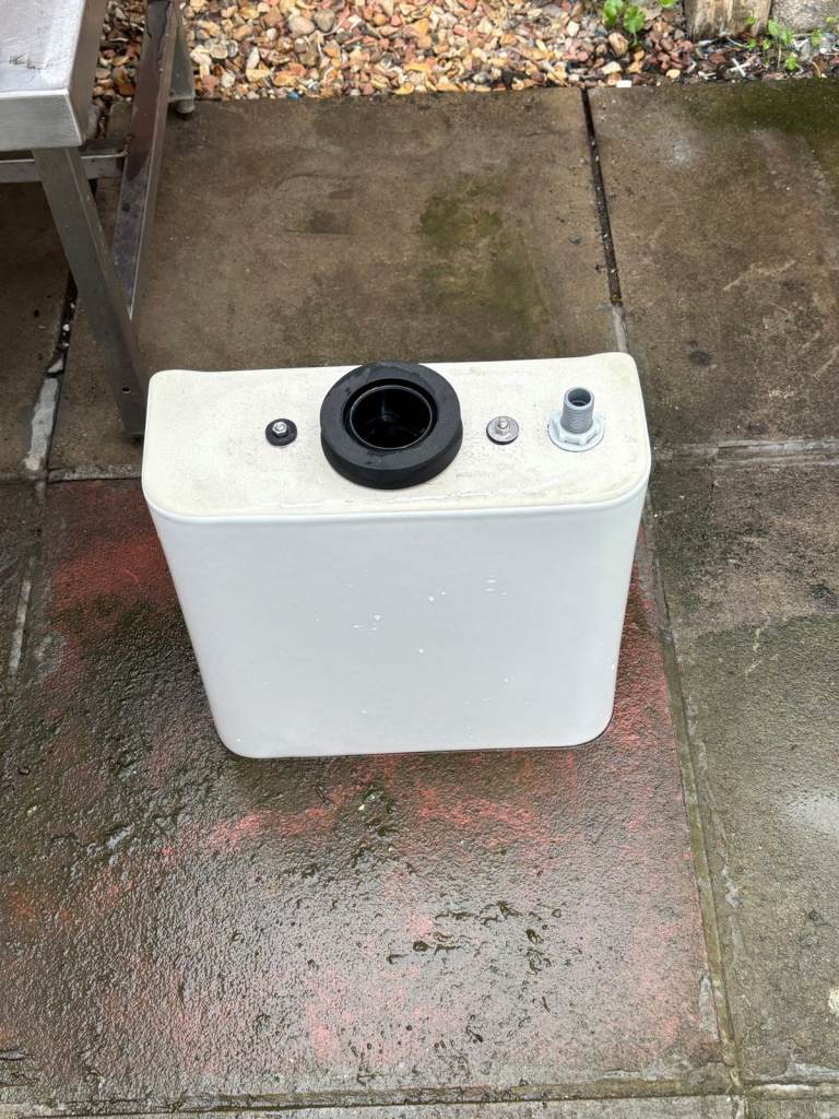 White Ceramic Close Coupled Toilet Cistern Only