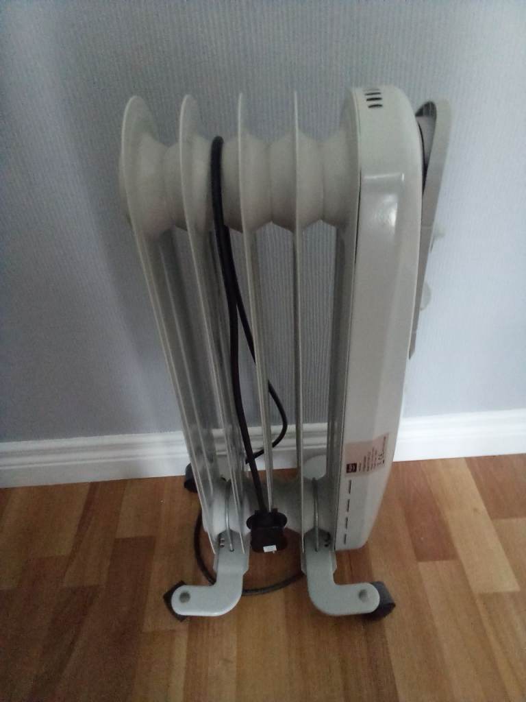 Oil Filled Radiator Heater – Grey, Good Condition