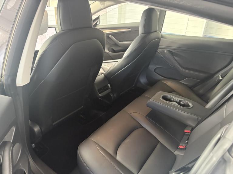 TESLA MODEL 3 Standard Range Plus 2021