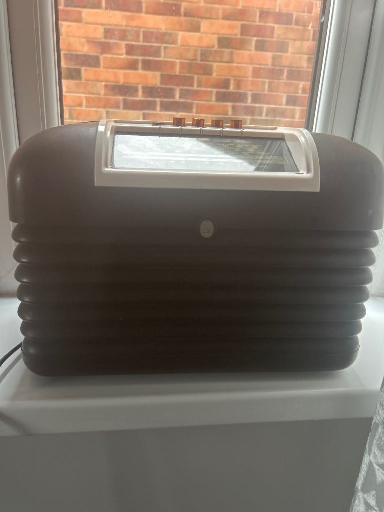 Retro Bush Radio