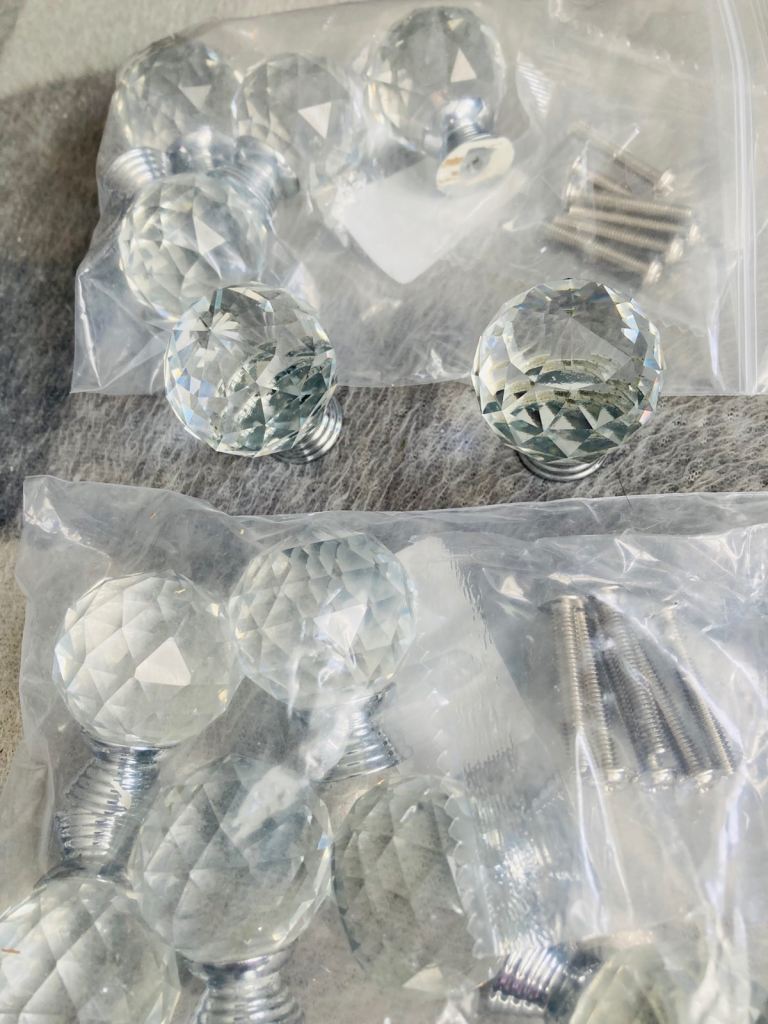12x glass door knobs 