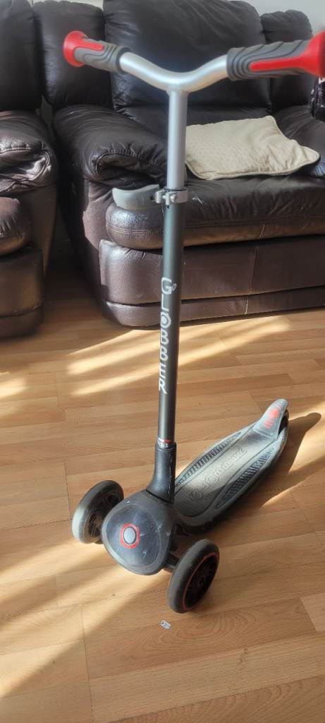 3 Wheel globber scooter