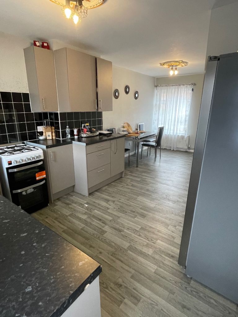 3 bedroom large house for rent in Coventry