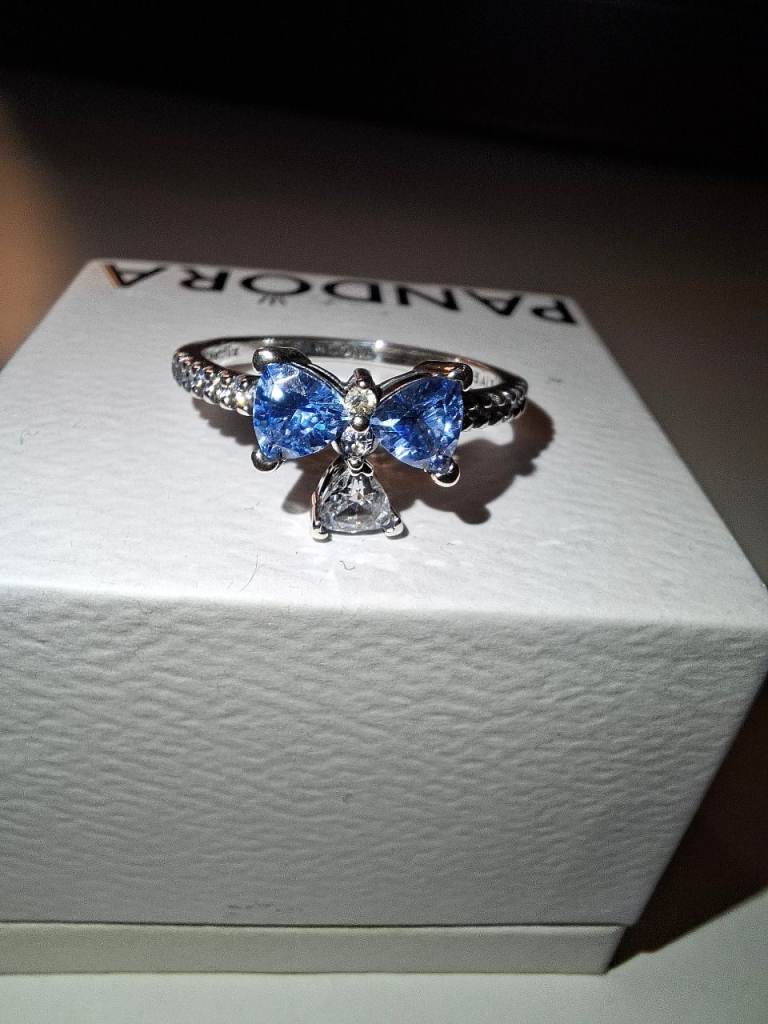 Pandora Bridgerton Blue Bow Ring Size 60