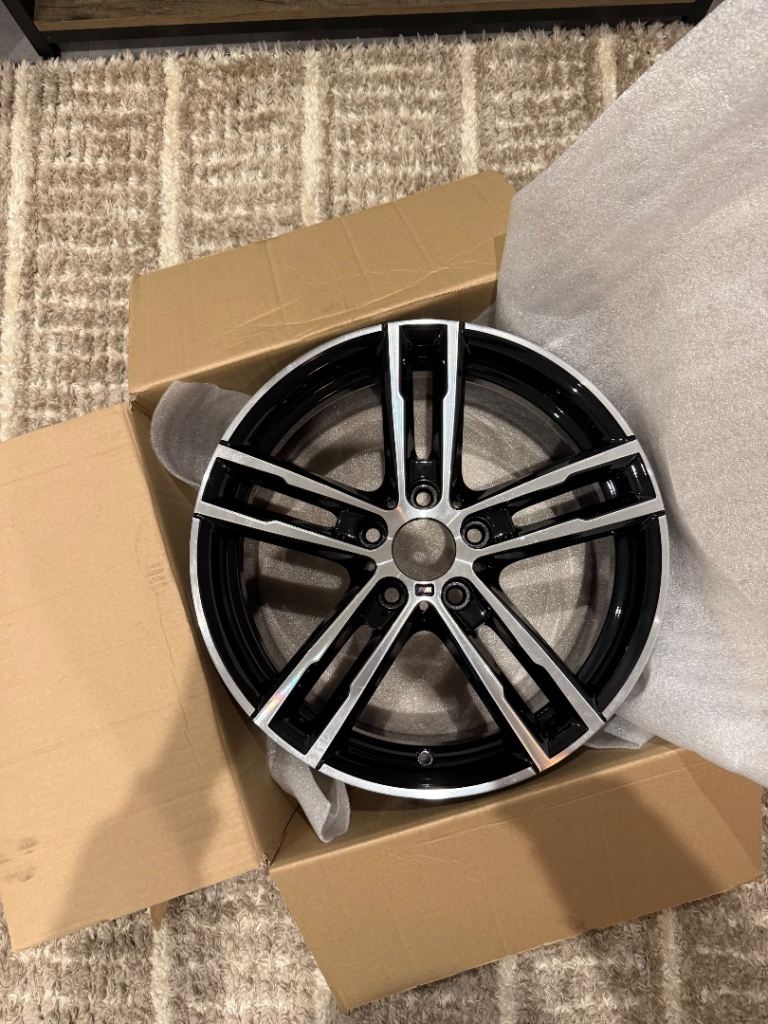 BMW 1 Series M-Sport Shadow Edition Rear Alloy