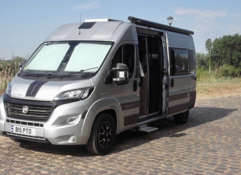 SWIFT SELECT 122, BLACK EDITION Fiat 2017, 2287 (cc) Motorhome Campervan