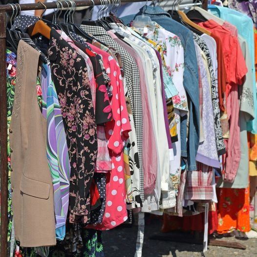 Second Hand / Used Clothes Wholesale Women's, Mens Kids From £1 KG. Delivery Available