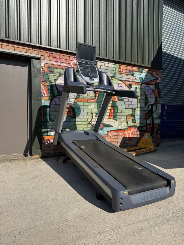 PRECOR TRM 885 Commercial treadmill for sale. 