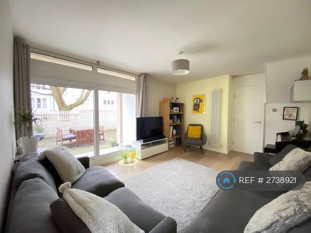 3 bedroom flat in Victoria Rise, London, SW4 (3 bed) (#2738921)