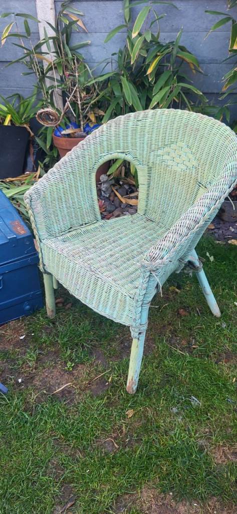 image for LLOYD LOOM, SCRUFFY BUT ORIGINAL PAINT, QUIRKY INDOORS OR OUTDOORS
