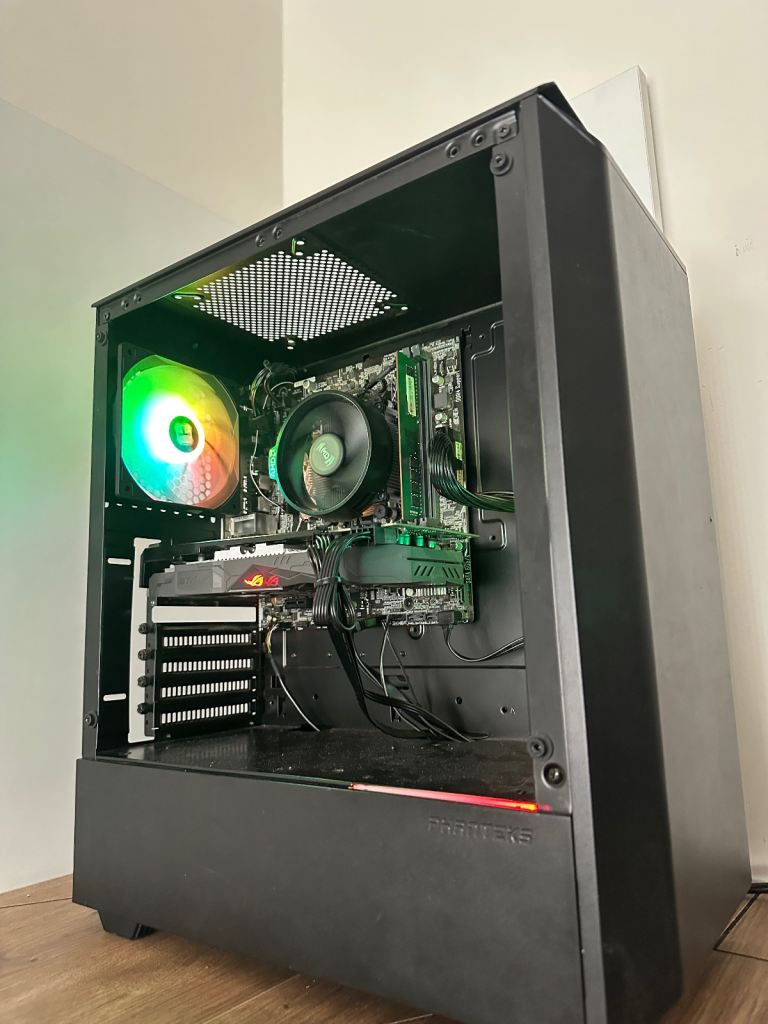 Gaming PC Ryzen 5 RX 570 8GB 16GB Ram 240GB SSD