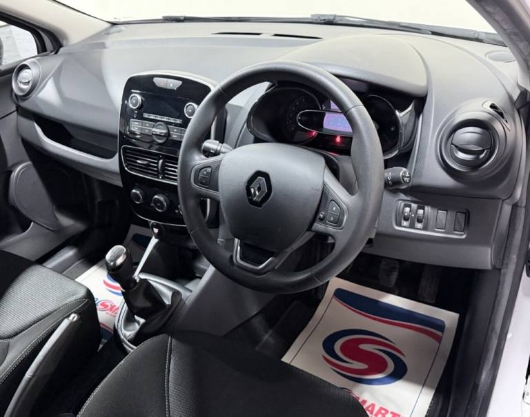 2017 Renault Clio 1.2 16V Play 5dr HATCHBACK PETROL Manual