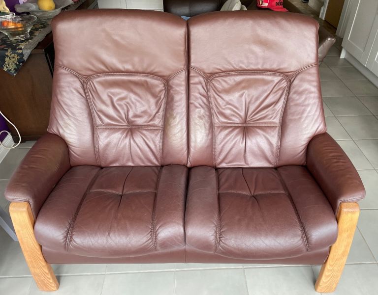 Ekornes Stressless 2 Seater Reclining Sofa in top Quality Brown leather
