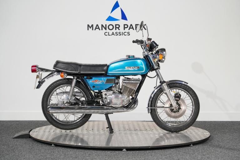 1972 Suzuki GT250 Ram Air  Petrol Manual