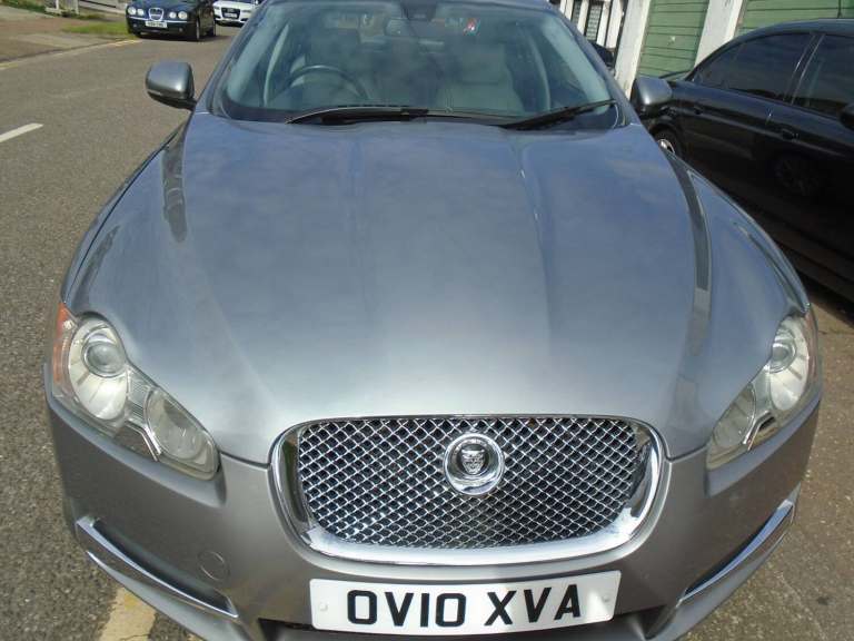 2010 Jaguar XF 3.0d V6 Premium Luxury 4dr Auto SALOON Diesel Automatic
