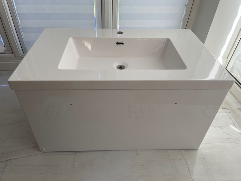 ANOK KALA 800mm Wall Mounted Basin Vanity Unit and 2 Door White Gloss Mirror Cabinet  
