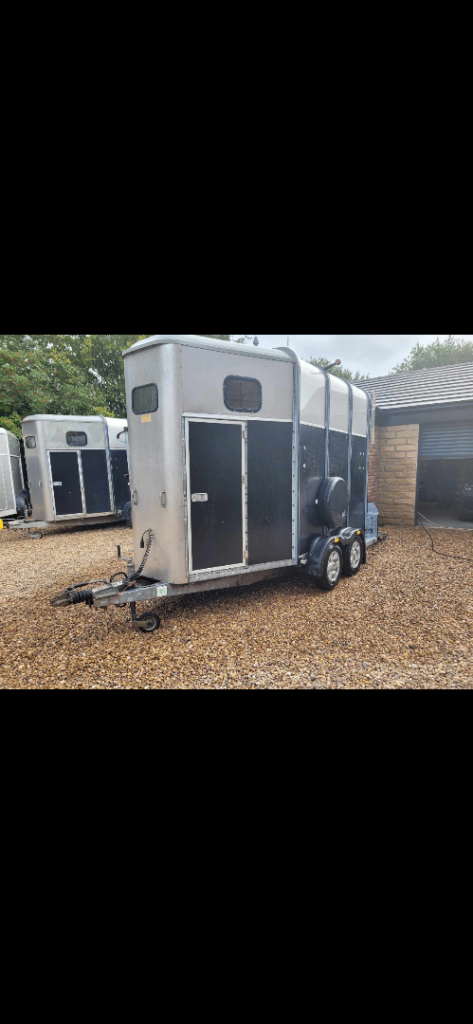 Ifor Williams HB510 horse trailer for sale