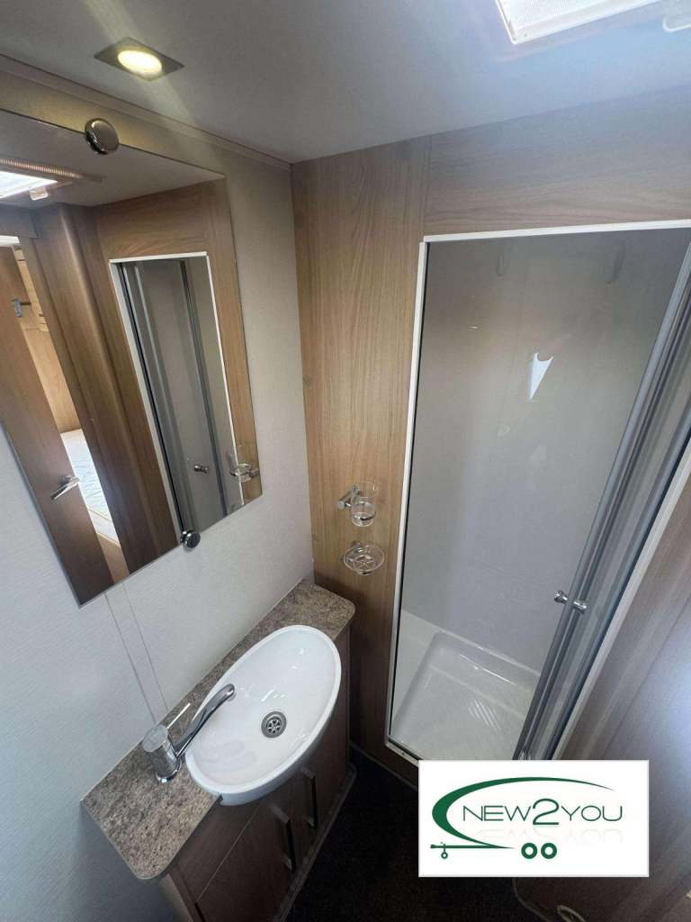 2012 Elddis Avante 574 4 Berth Fixed Singles Caravan - STOCK E131